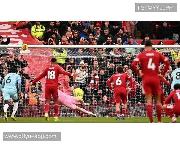 欧冠经典对决曼联逆转曼城绝杀瞬间战术解析引爆全场