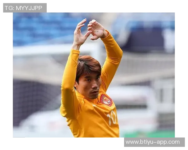 世界杯波尔图大胜那不勒斯红牌事件引发全场热议战术解析与精彩瞬间回顾